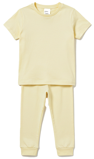 クリームイエローののかわいい洋服